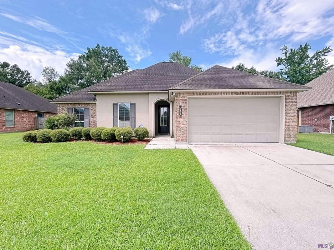 17633 HOODS RIDGE DR, PRAIRIEVILLE, LA 70769, photo 1 of 43