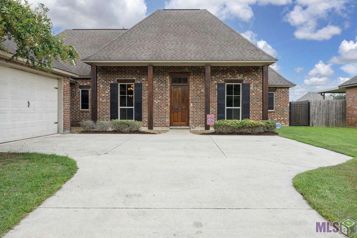 39103 DRIFTWOOD LAKE DR, GONZALES, LA 70737, photo 1 of 27