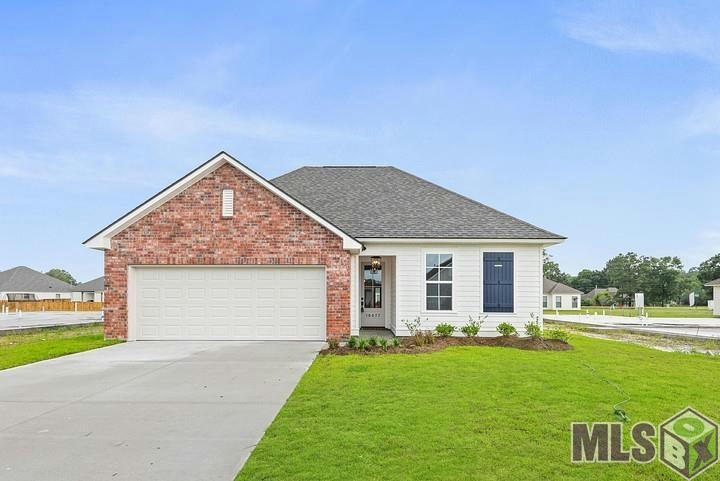 10477 HIGHCREST DR, DENHAM SPRINGS, LA 70706, photo 1 of 8